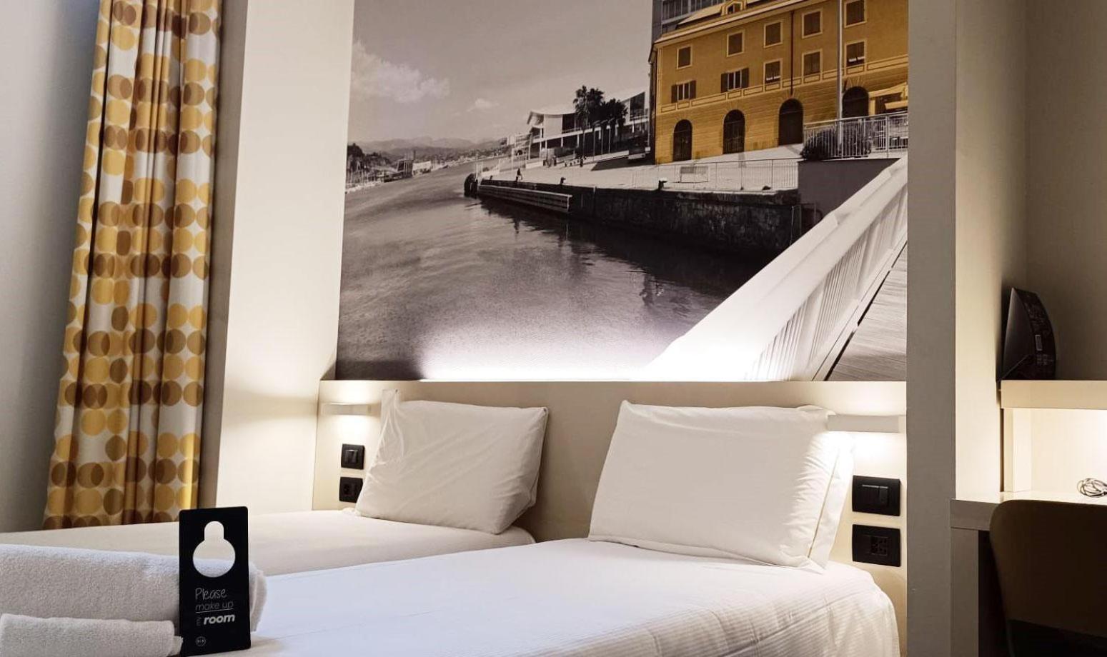 B&B Hotel Savona Exterior photo