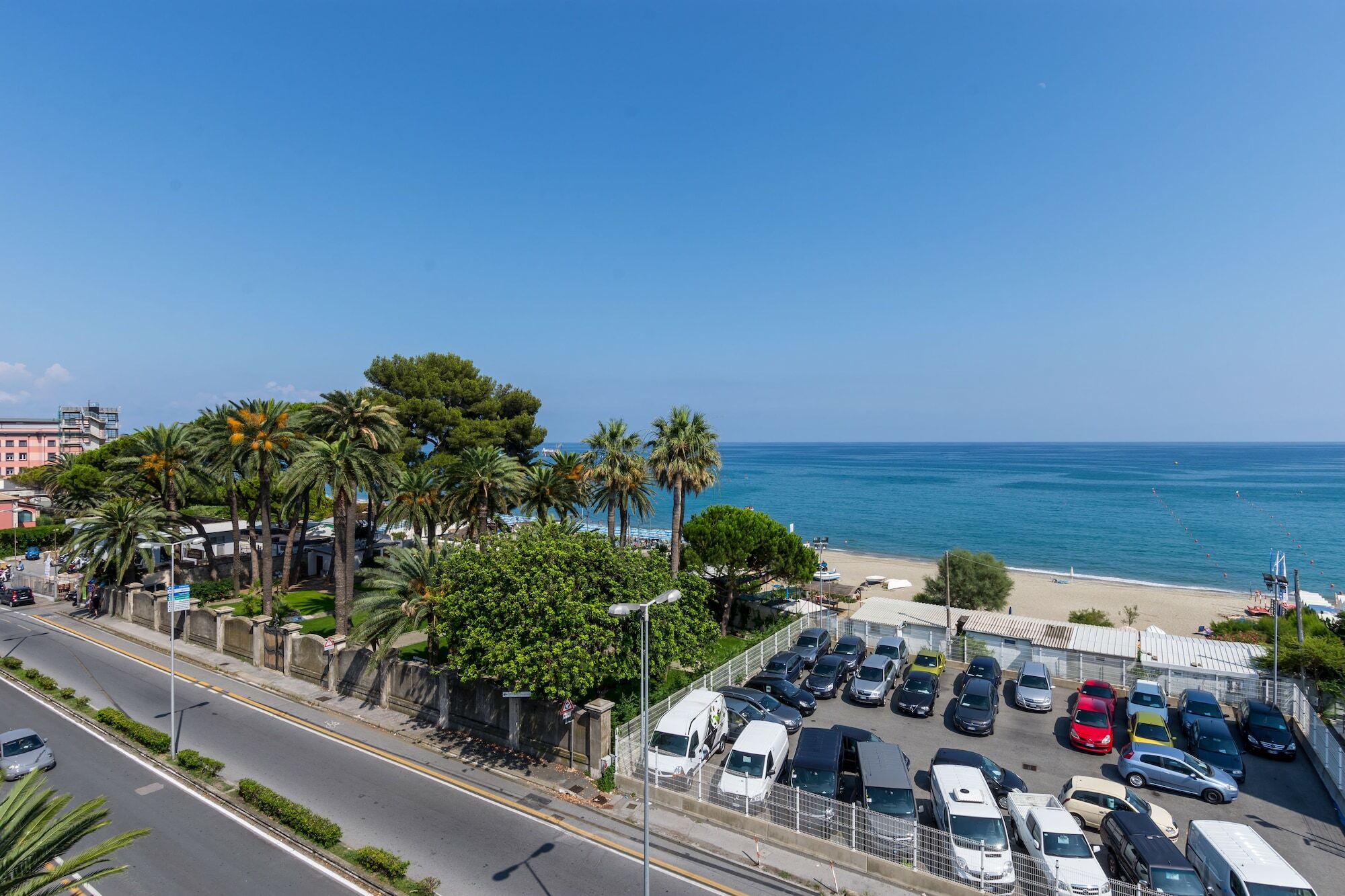 B&B Hotel Savona Exterior photo